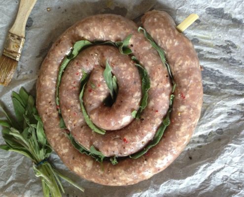 Saucisse à la sauge cuisinée à la plancha