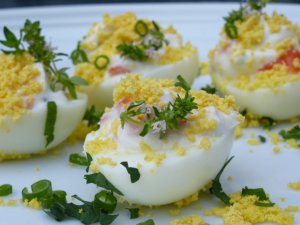 oeufs mimosa ail et fines herbes