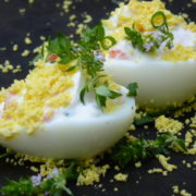 oeufs mimosa ail et fines herbes