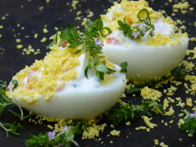 oeufs mimosa ail et fines herbes