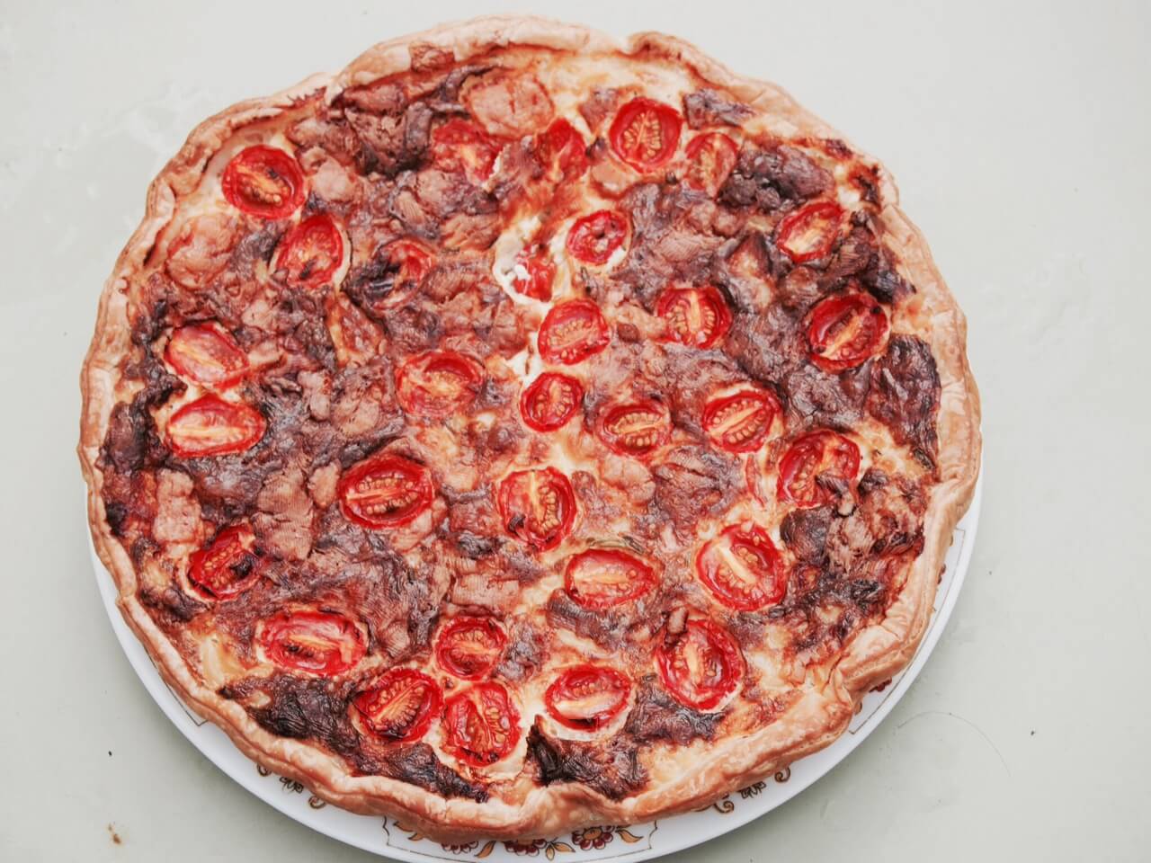 quiche à la tomate et aux coquillettes