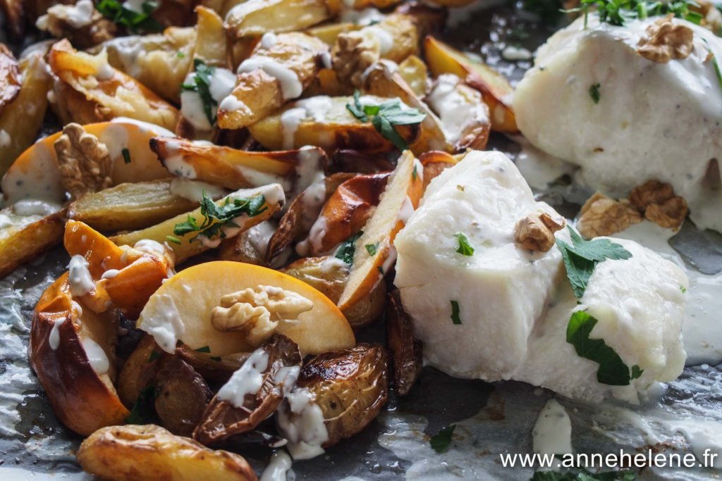 poisson au four avec des pommes de terre des pommes et de la crème Saint Agur 