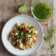 Salade de quinoa, courge buternut avec de la fêta