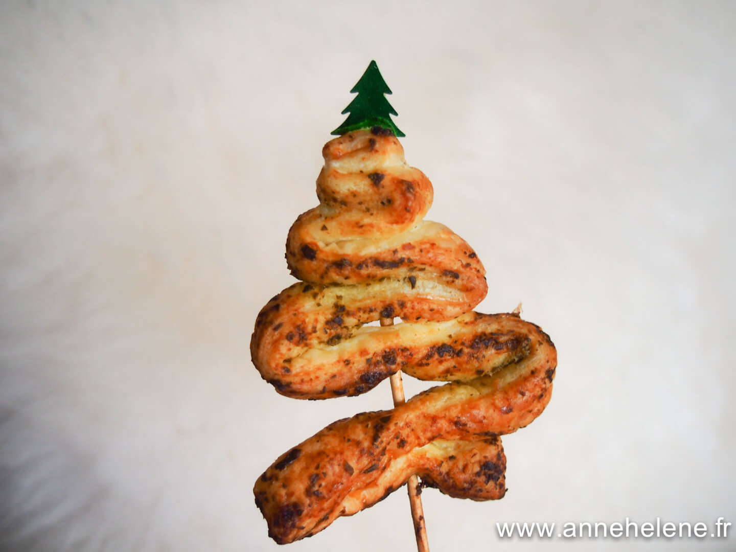 sapins de Noël croustillants pour l'apéro