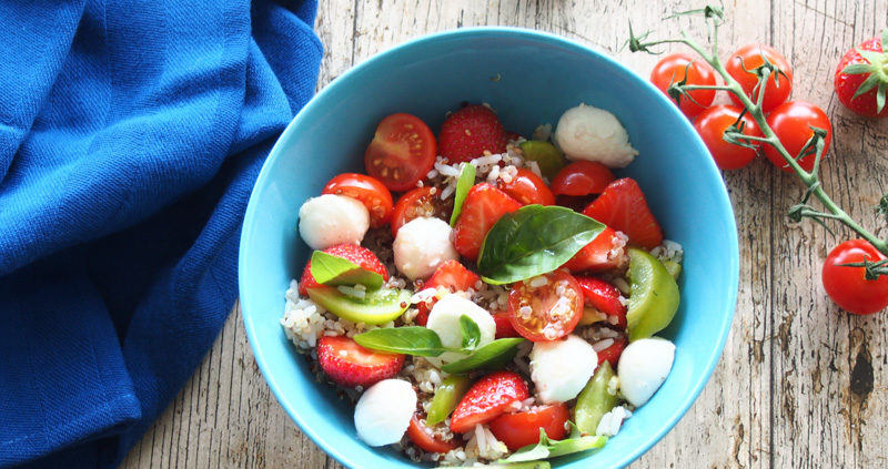 alade de fraises et tomates