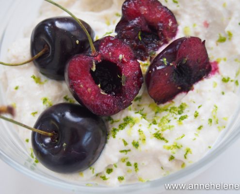 Mousse de tofu cerises