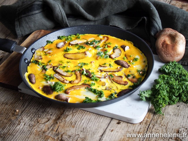 Omelette plate aux champignons